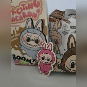 Popmart Exciting Macaron Monsters Collectible doll-Lychee Berry